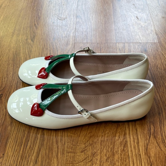 Gucci Cherry Mary Jane White Patent Leather Flats - Picture 5 of 7
